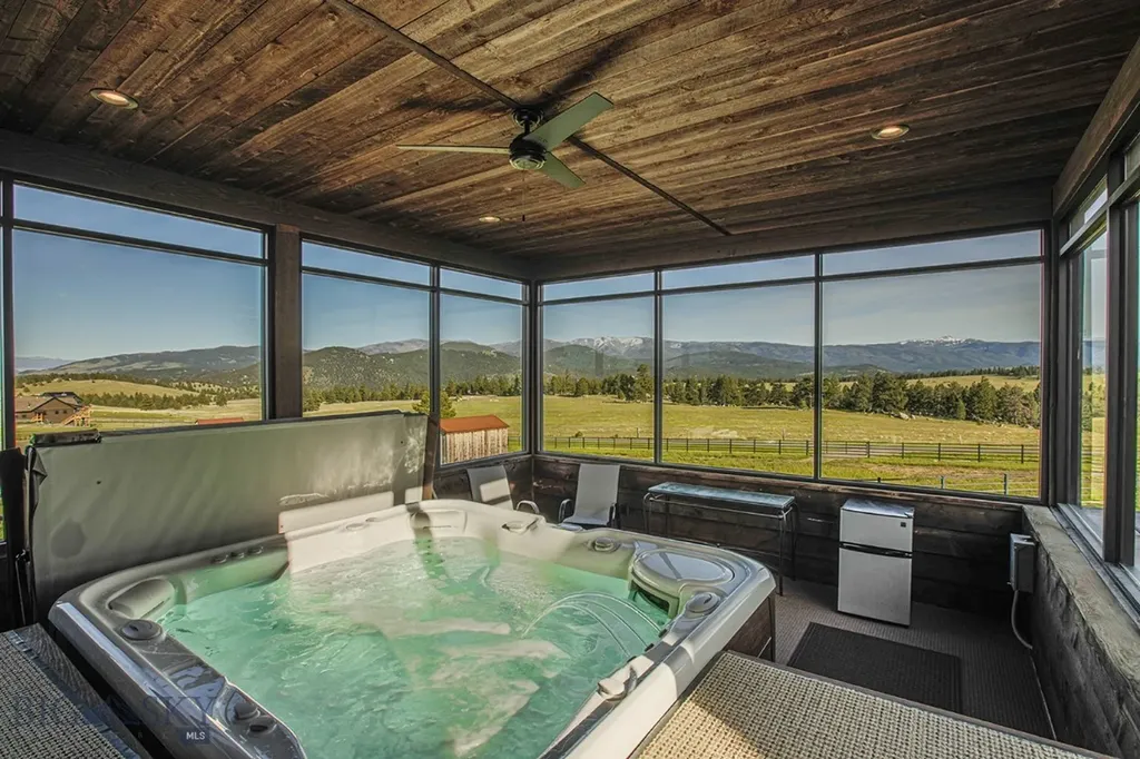 11 Howard Beer Road Clancy MT 59634