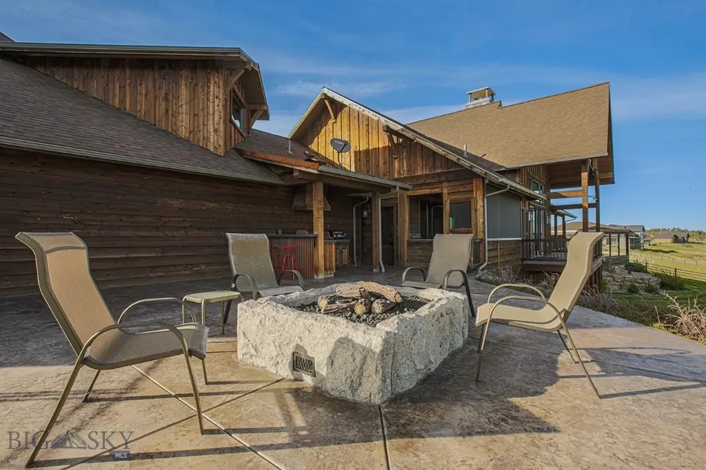 11 Howard Beer Road Clancy MT 59634