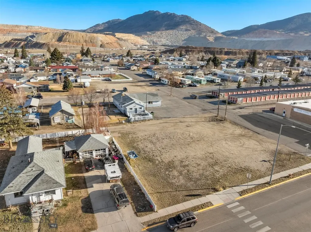 2740 Elm Street Butte MT 59701