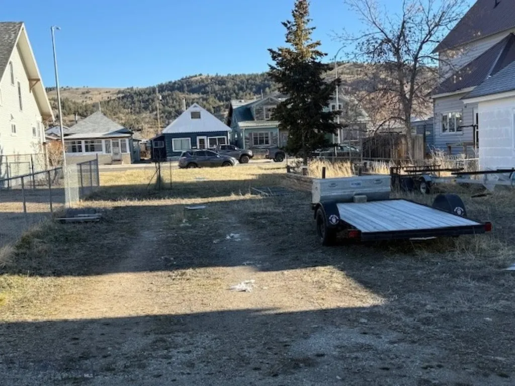 208 Maple Street Anaconda MT 59711