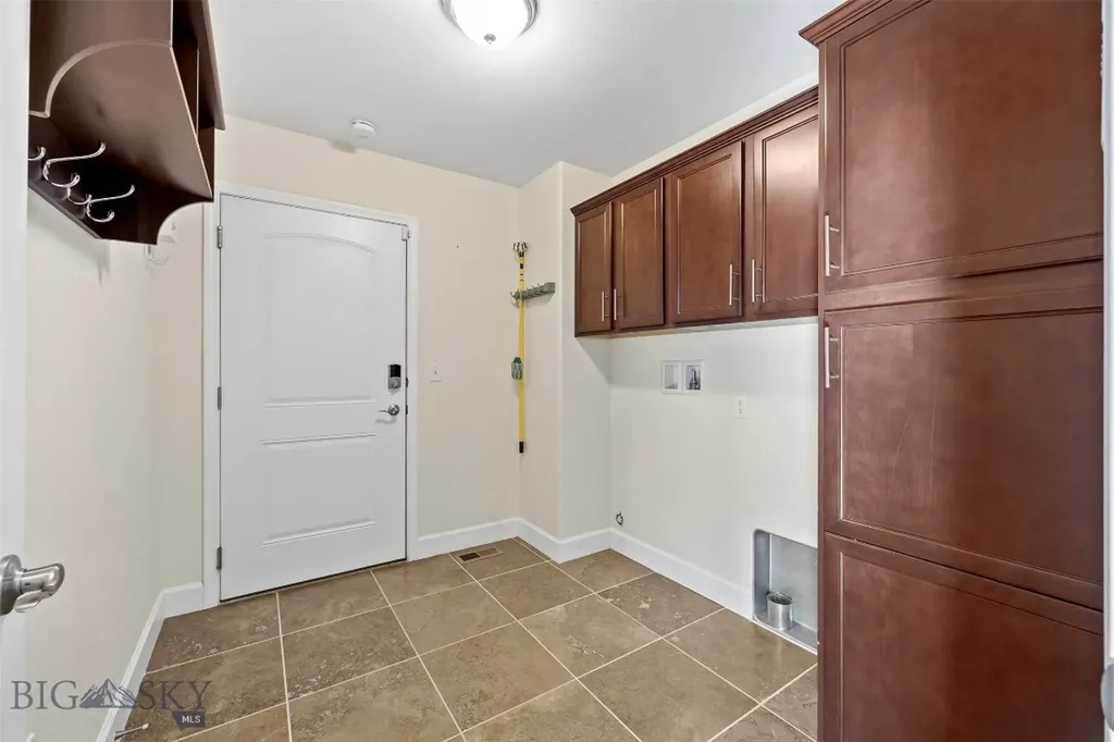 6 Holly Lane Butte MT 59701