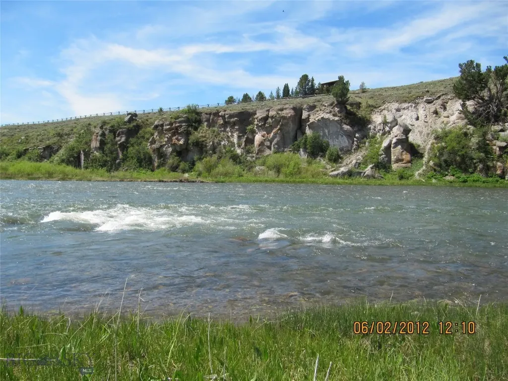 Lot 2-b Uline Bench Cameron MT 59720