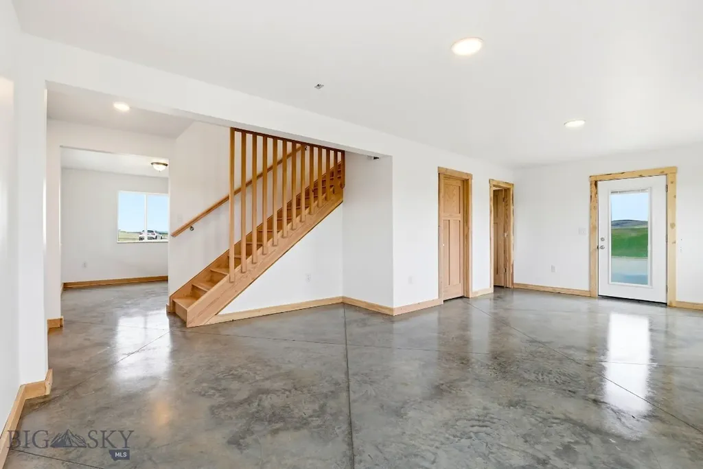 2 Saddle View Circle Three Forks MT 59752