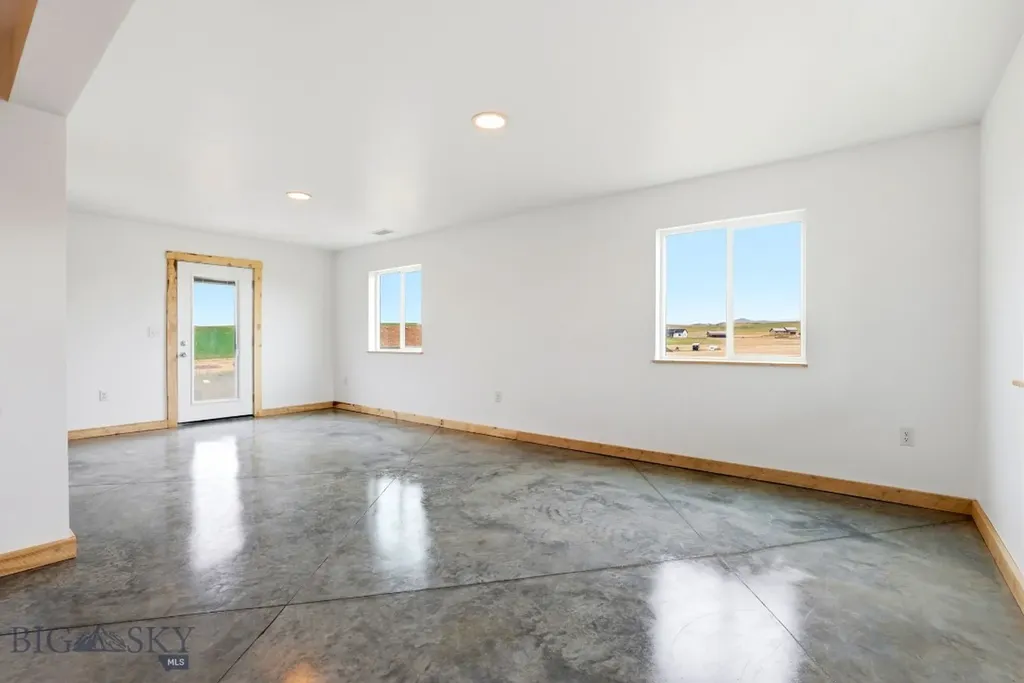 2 Saddle View Circle Three Forks MT 59752