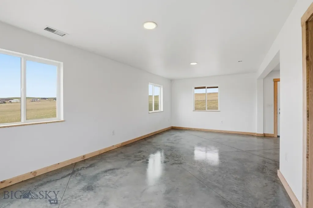 2 Saddle View Circle Three Forks MT 59752