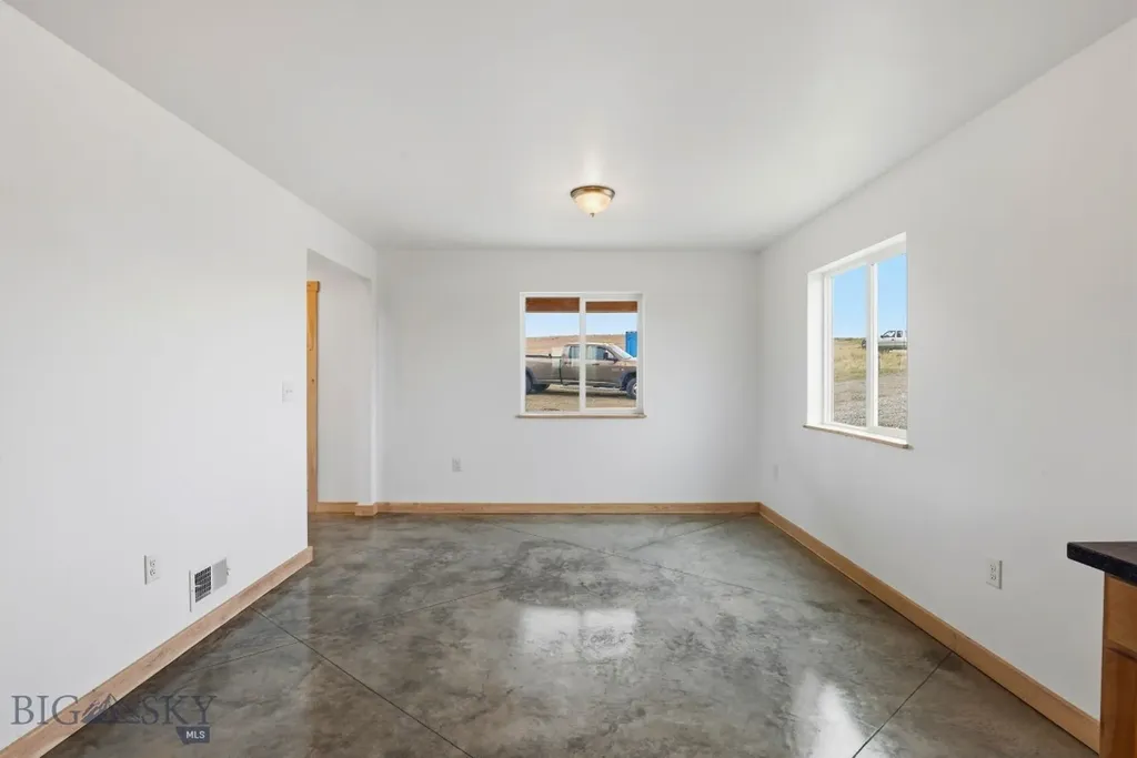 2 Saddle View Circle Three Forks MT 59752