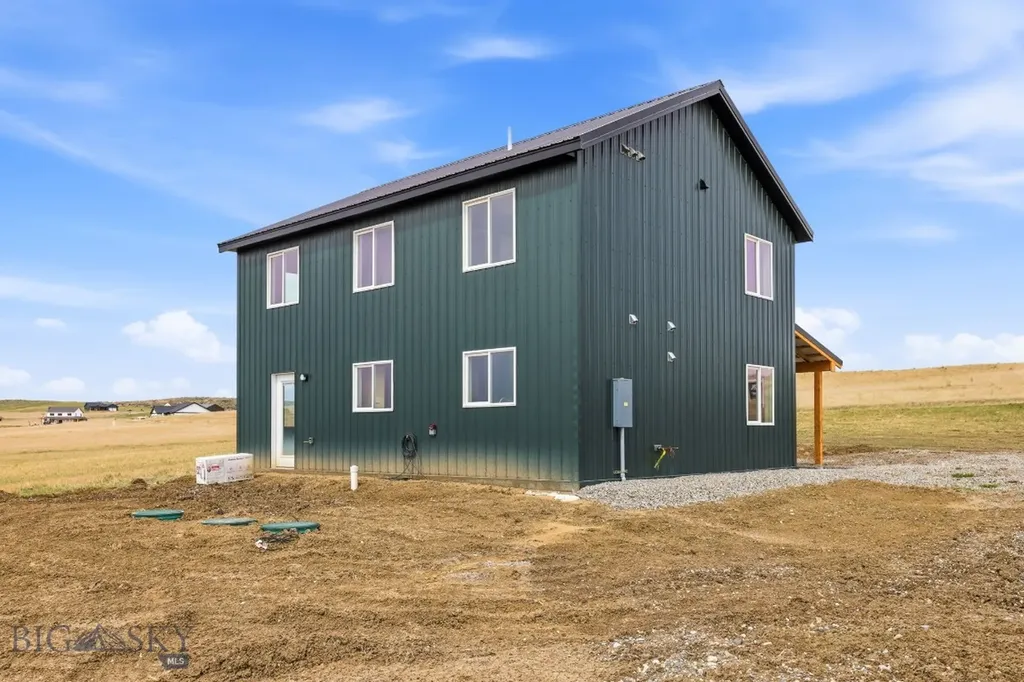 2 Saddle View Circle Three Forks MT 59752