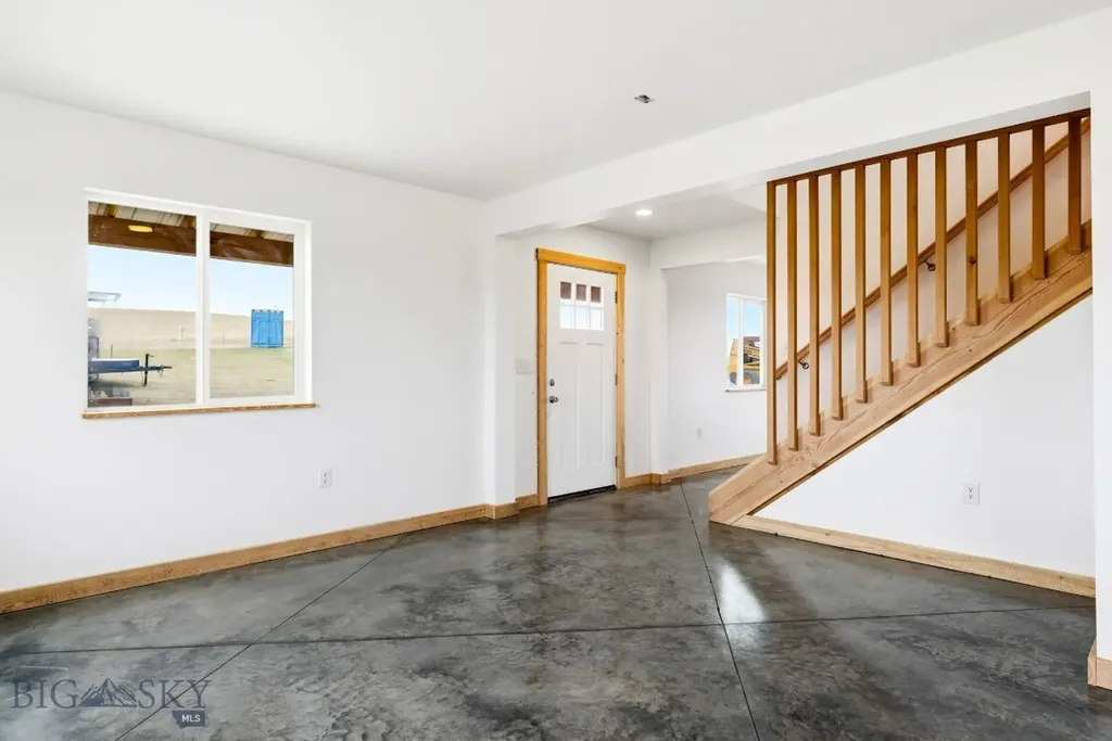 2 Saddle View Circle Three Forks MT 59752
