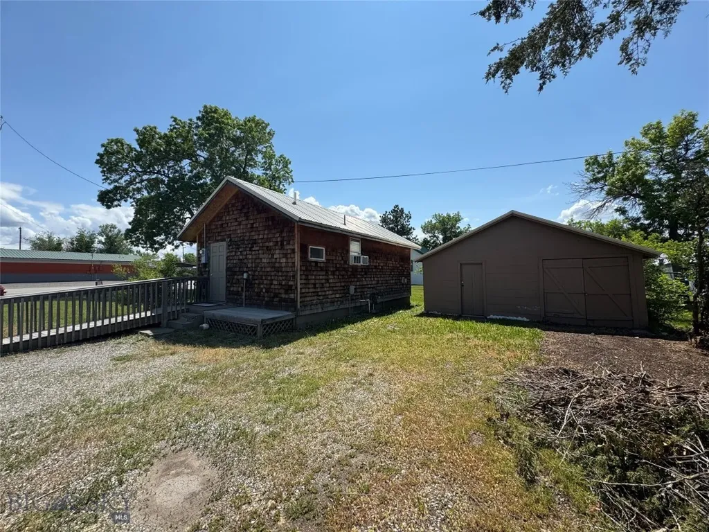 18 Busha Street Big Timber MT 59011