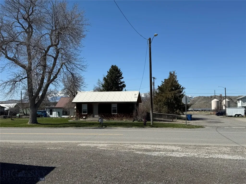 18 Busha Street Big Timber MT 59011