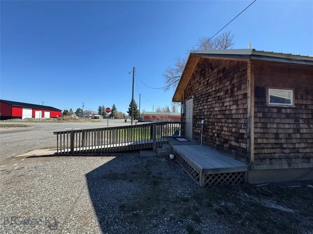 18 Busha Street Big Timber MT 59011