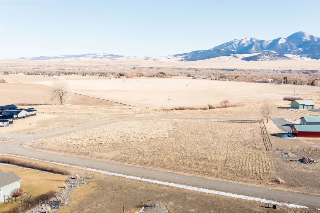 17 W Point Livingston MT 59047