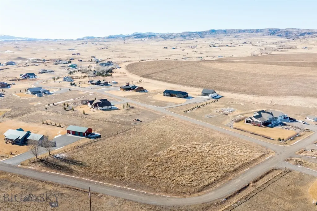 17 W Point Livingston MT 59047