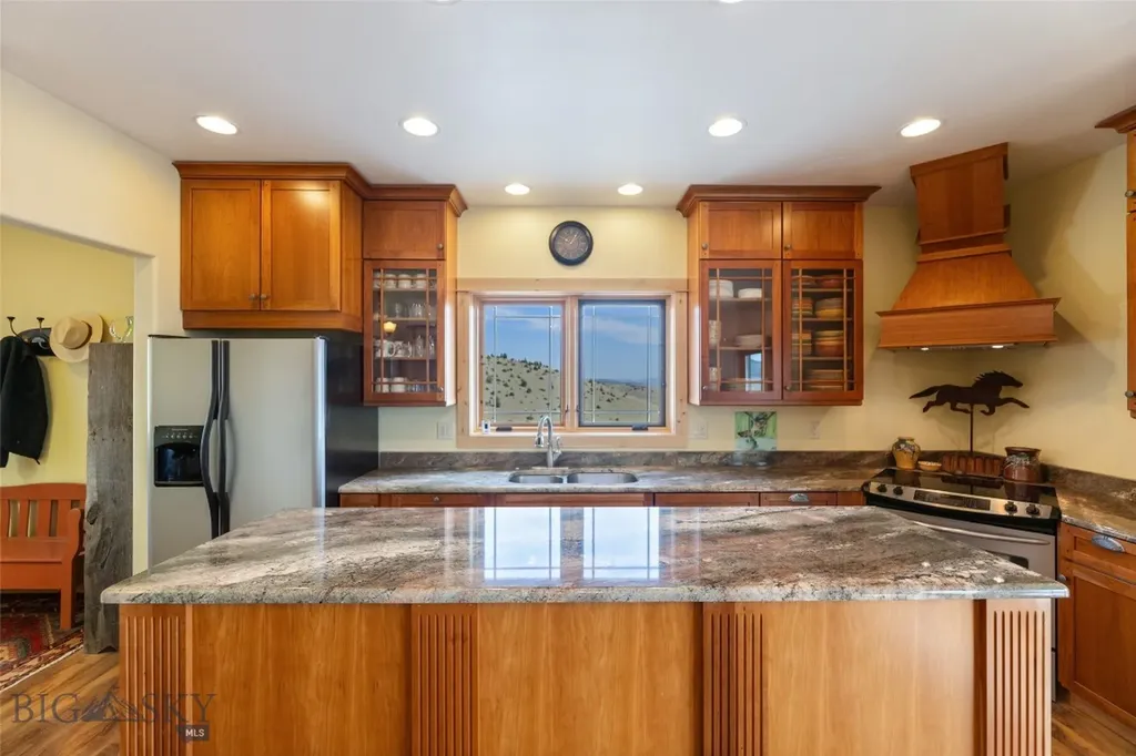 95 Foothill Trail Ennis MT 59729