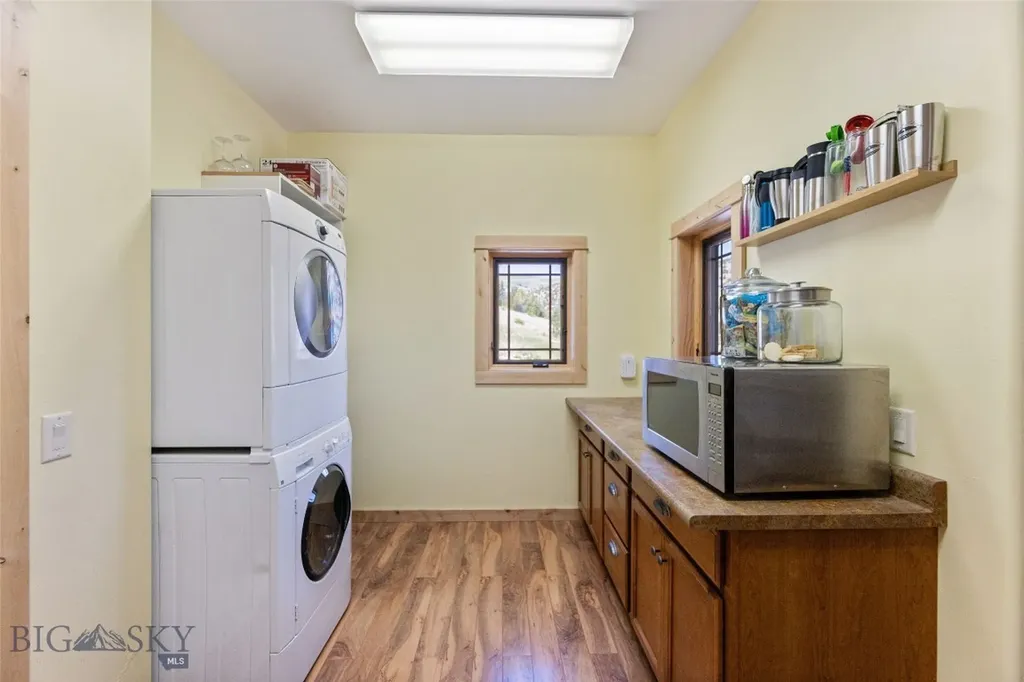 95 Foothill Trail Ennis MT 59729