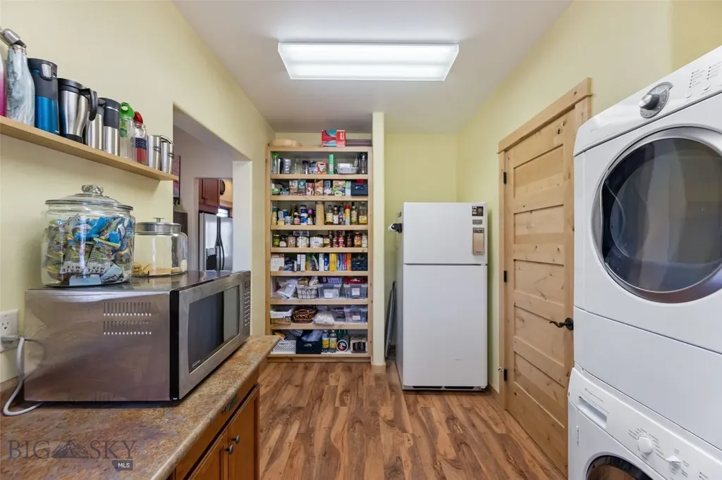 95 Foothill Trail Ennis MT 59729