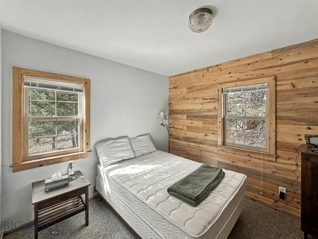 30 Bunks Trail Ennis MT 59729