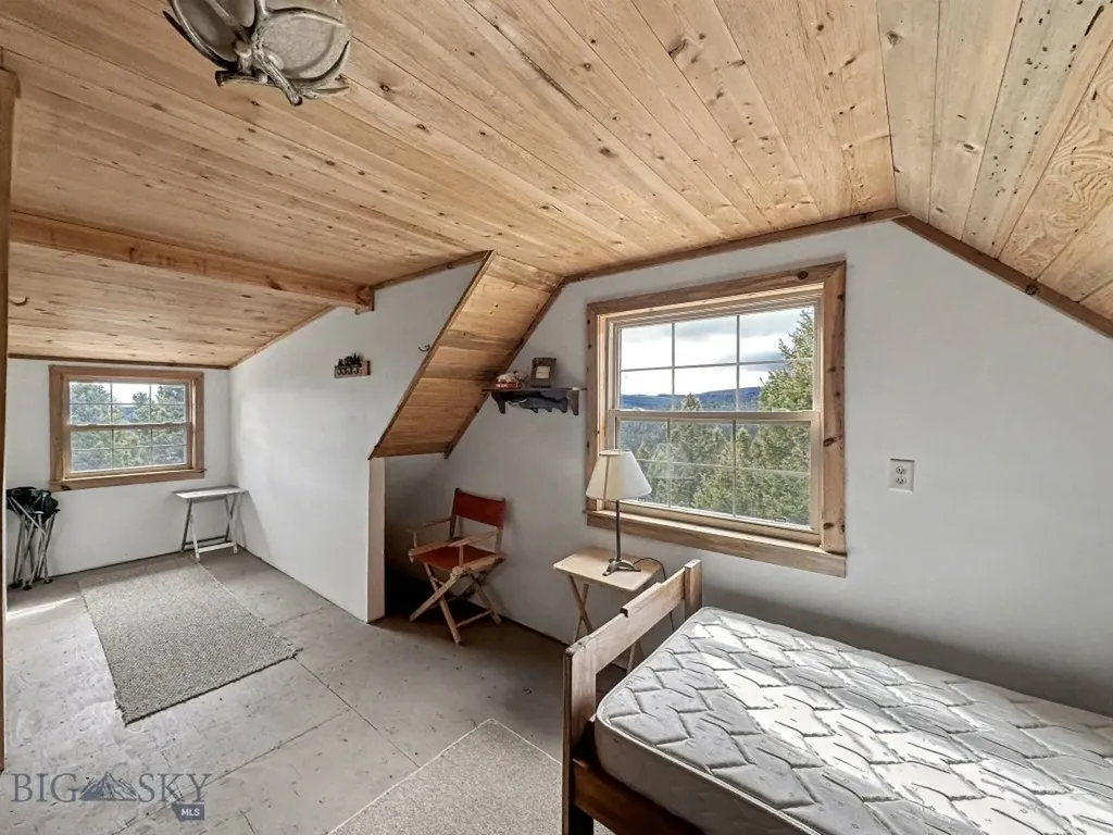 30 Bunks Trail Ennis MT 59729