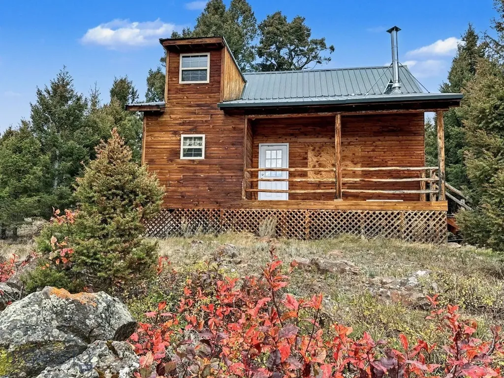 30 Bunks Trail Ennis MT 59729