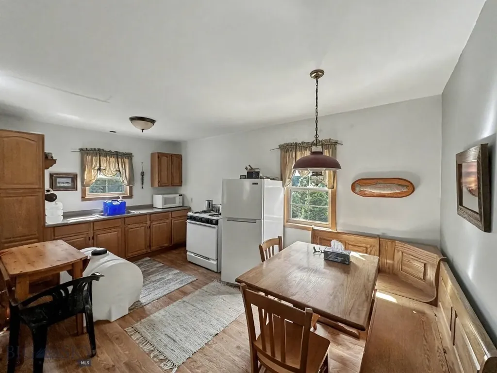 30 Bunks Trail Ennis MT 59729
