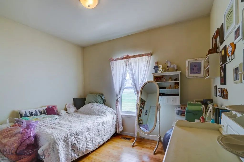 4 Elk Hills Road Sheridan MT 59749