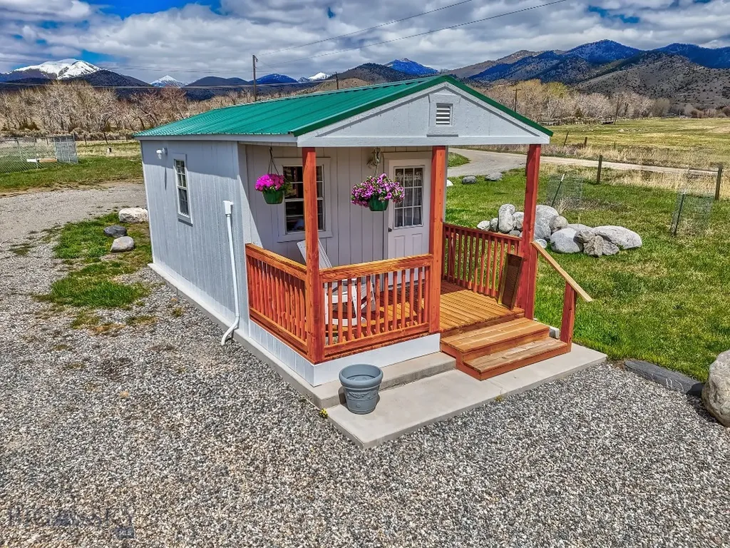4 Elk Hills Road Sheridan MT 59749