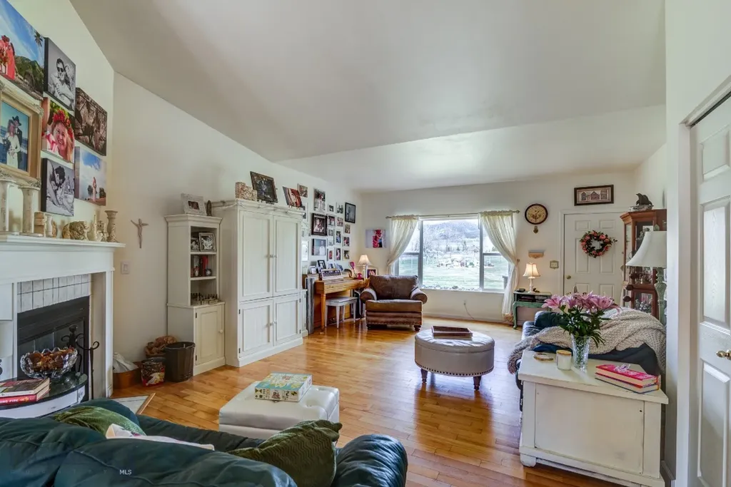 4 Elk Hills Road Sheridan MT 59749