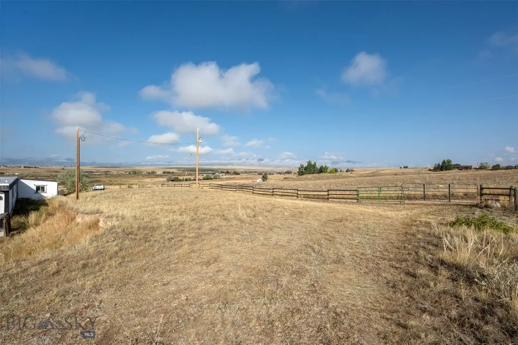 23 Holdsworth Road Whitehall MT 59759