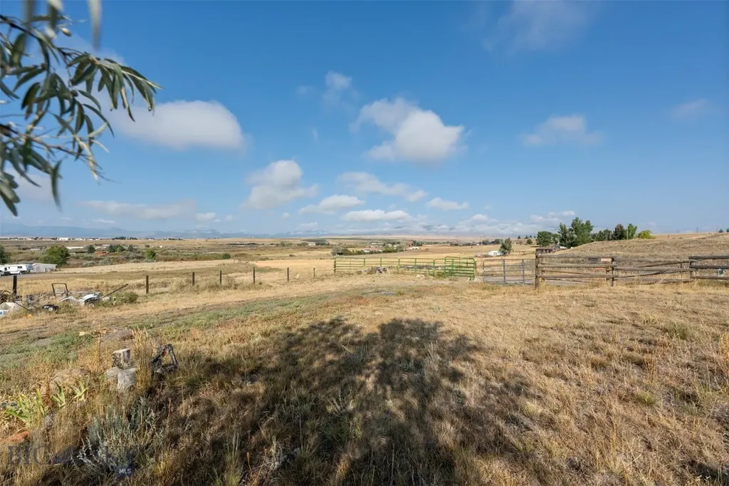 23 Holdsworth Road Whitehall MT 59759