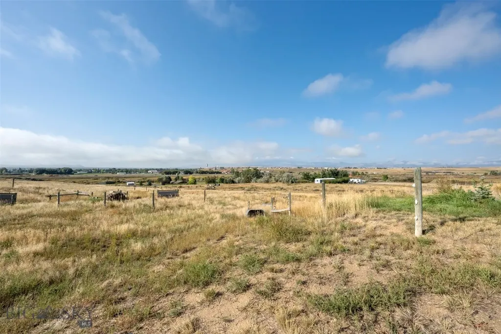 23 Holdsworth Road Whitehall MT 59759