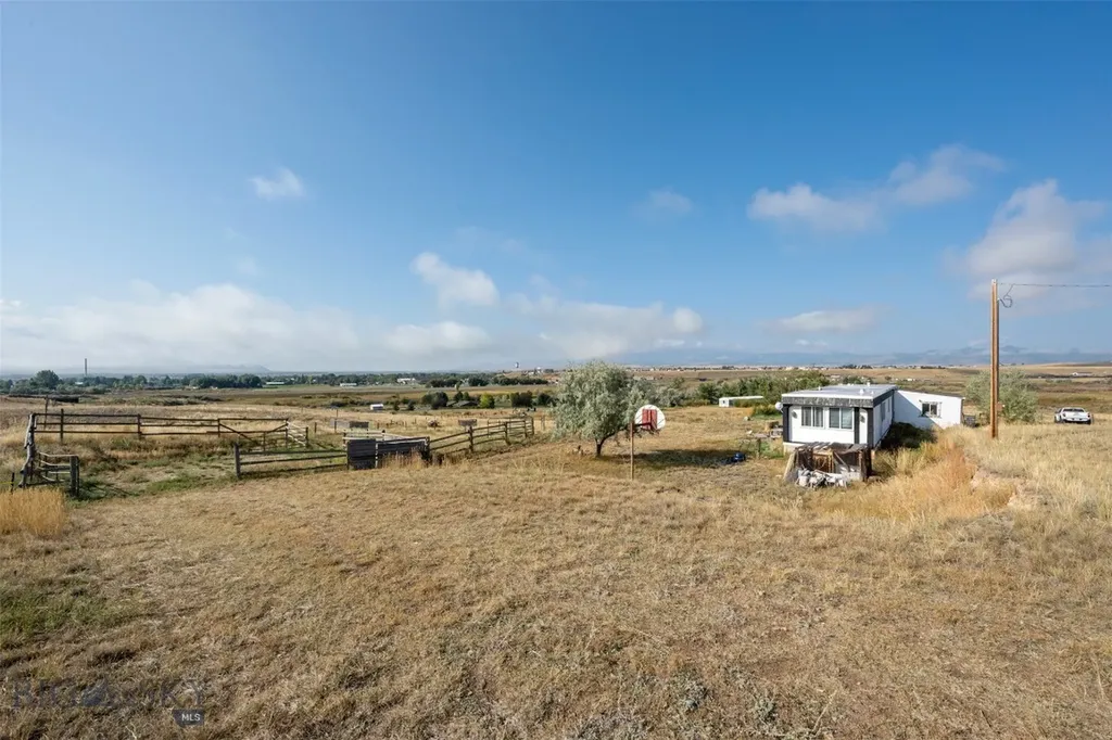23 Holdsworth Road Whitehall MT 59759