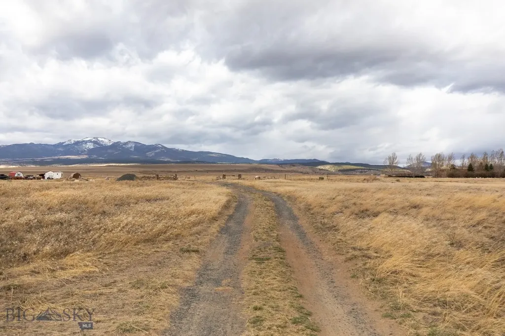 1406 Jack Rabbit Lane Whitehall MT 59759