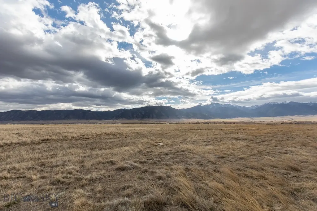 1406 Jack Rabbit Lane Whitehall MT 59759