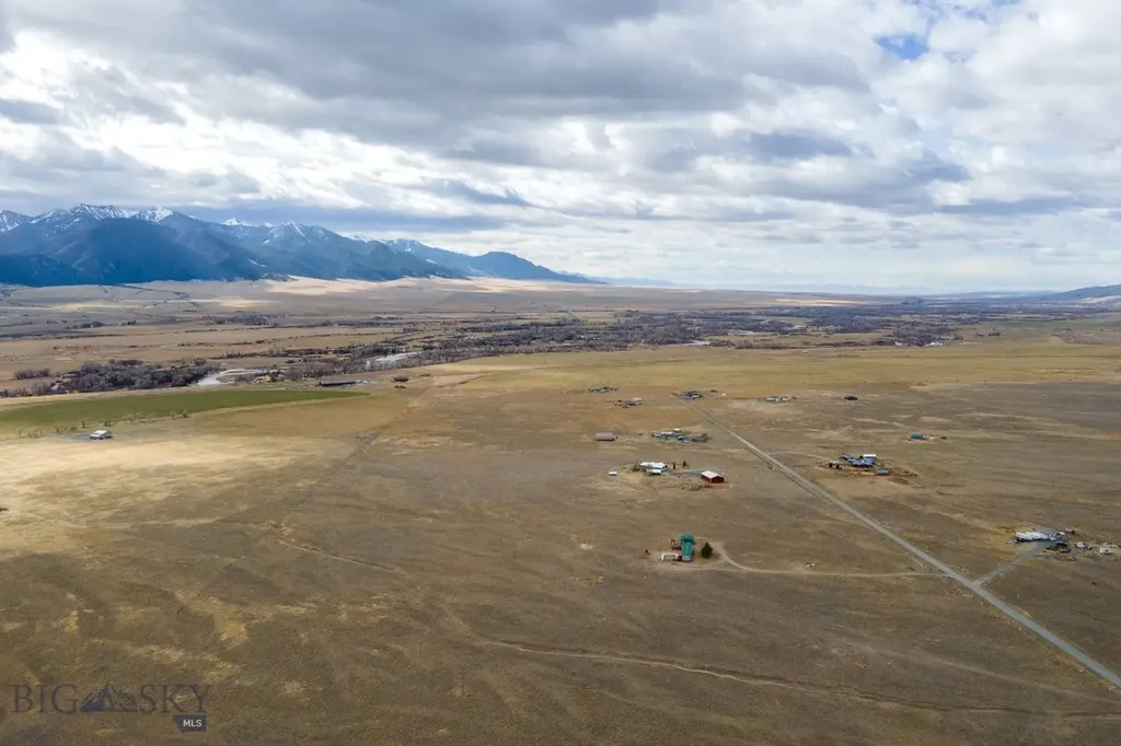 1406 Jack Rabbit Lane Whitehall MT 59759