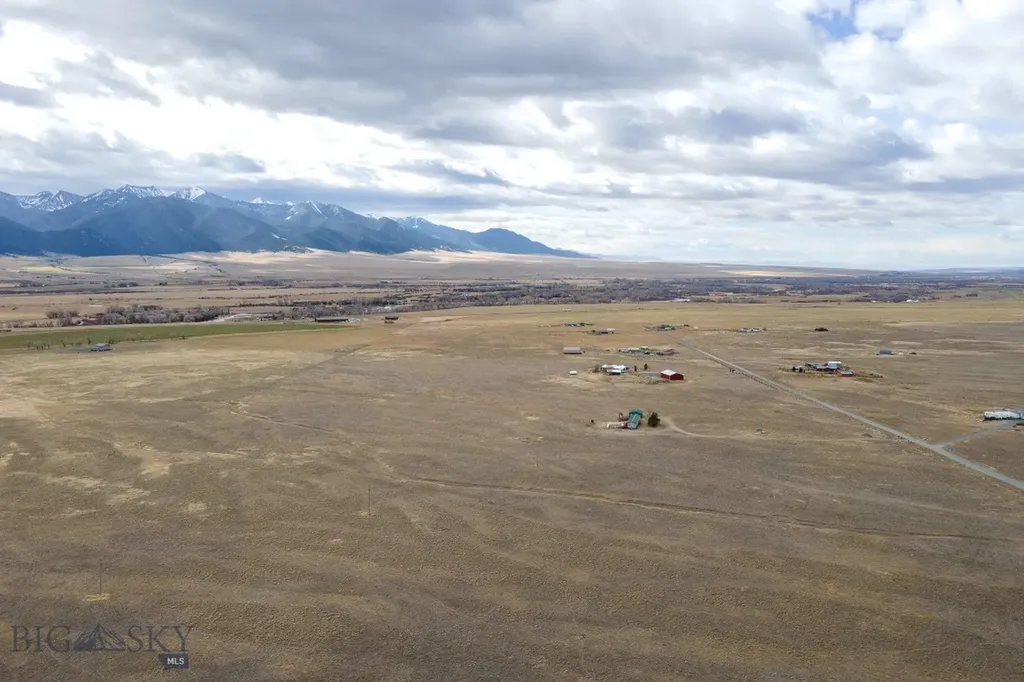1406 Jack Rabbit Lane Whitehall MT 59759