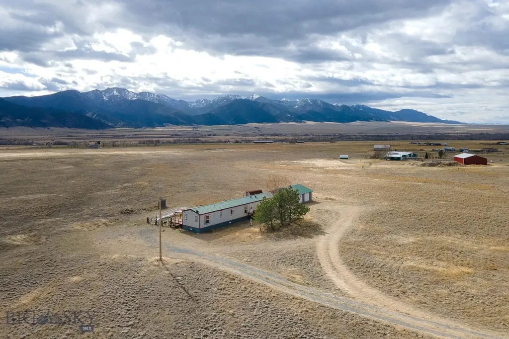 1406 Jack Rabbit Lane Whitehall MT 59759