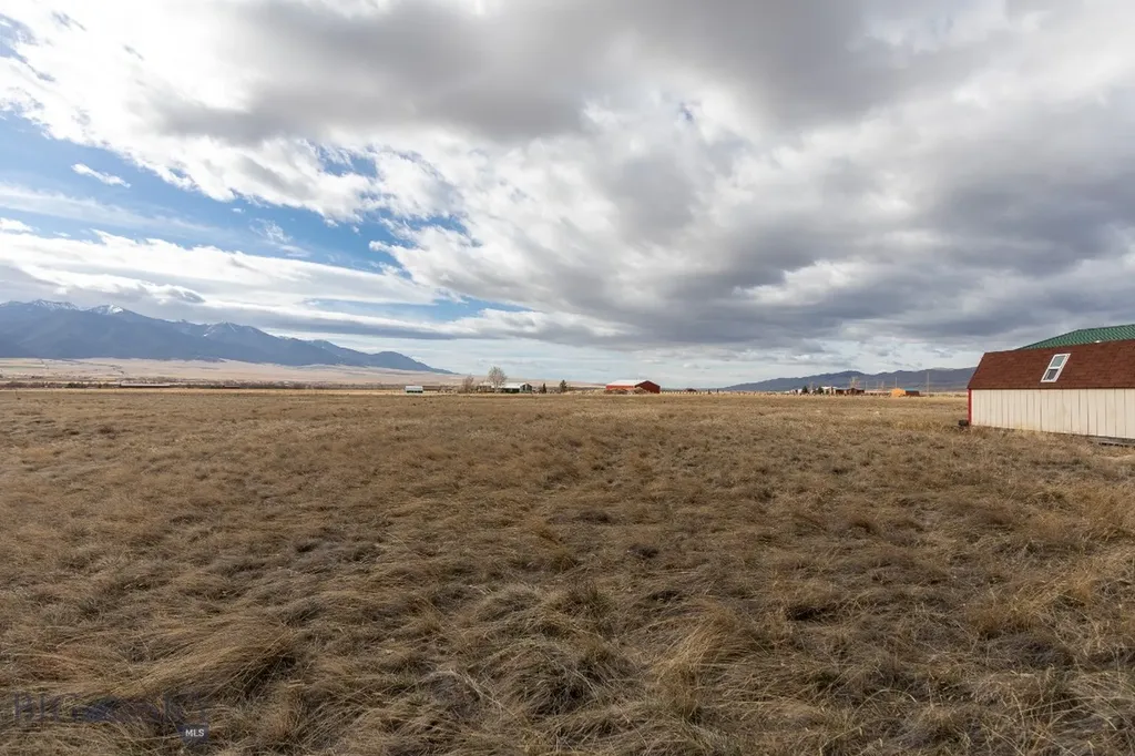 1406 Jack Rabbit Lane Whitehall MT 59759