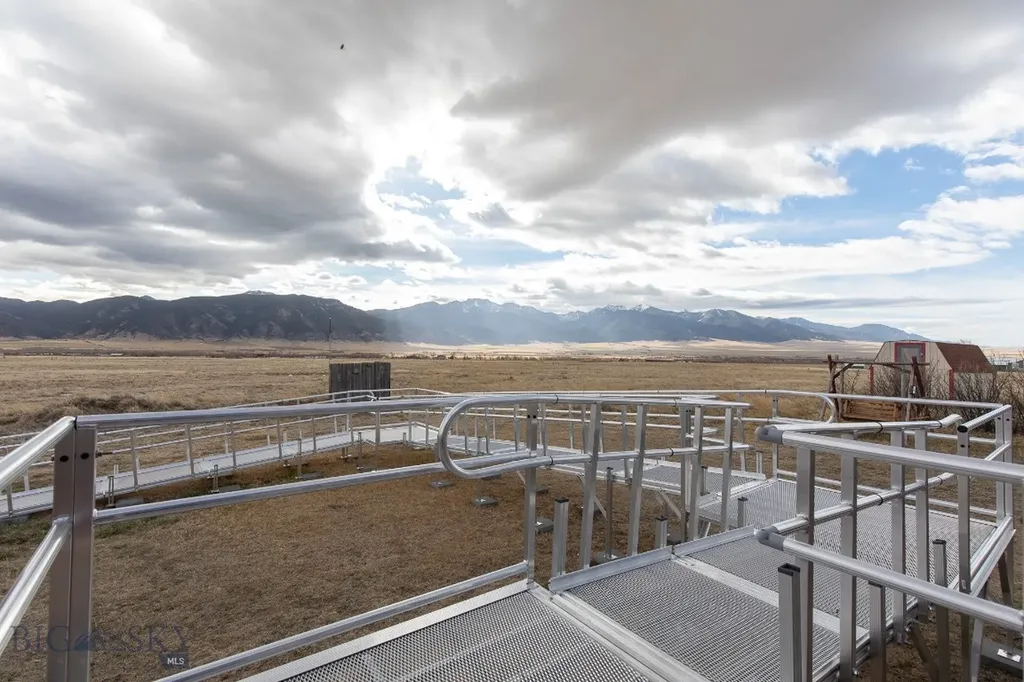 1406 Jack Rabbit Lane Whitehall MT 59759