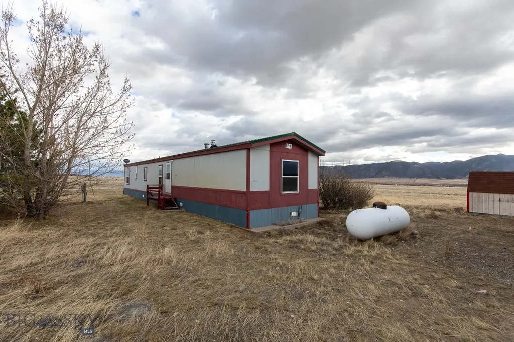 1406 Jack Rabbit Lane Whitehall MT 59759