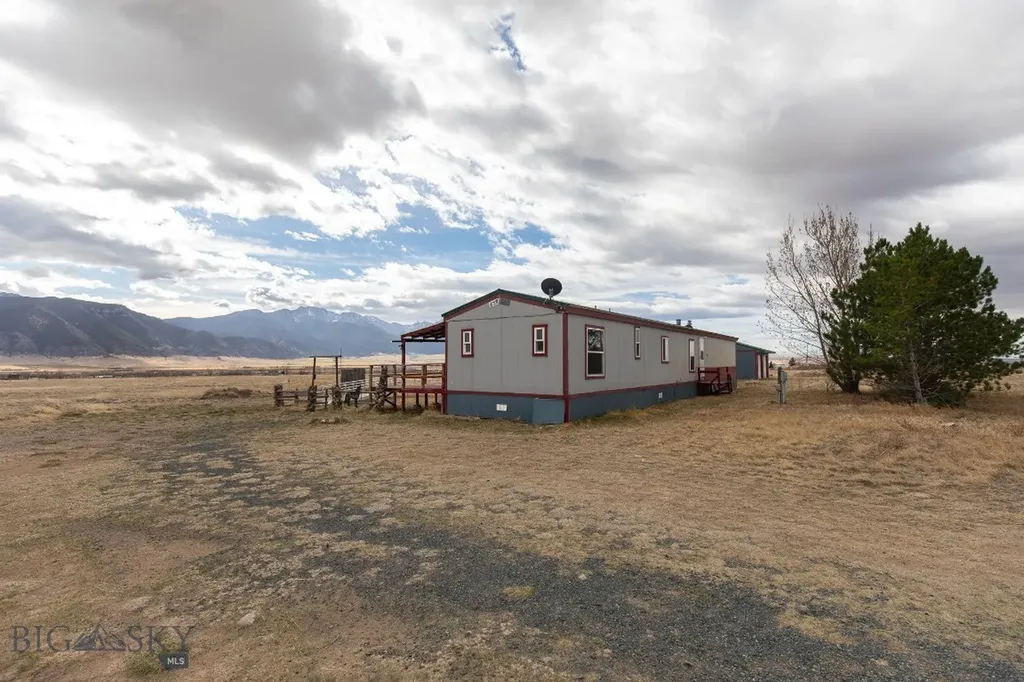 1406 Jack Rabbit Lane Whitehall MT 59759