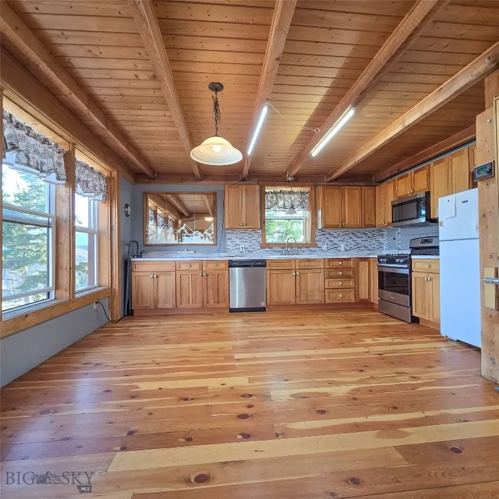 210 Friend Spring Road Whitehall MT 59759