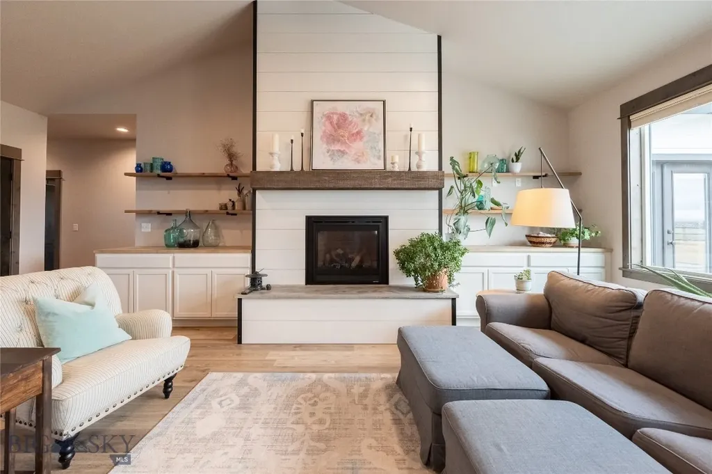 100 Colony Manhattan MT 59741