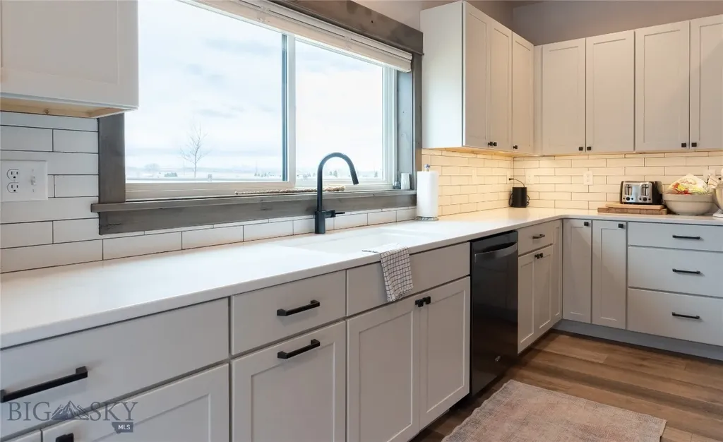 100 Colony Manhattan MT 59741