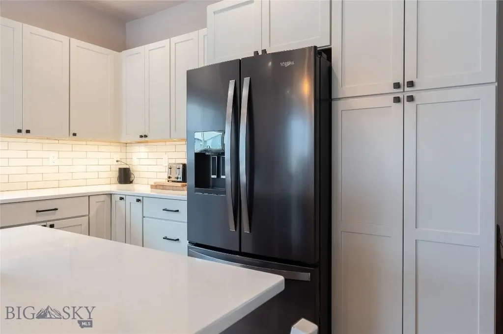 100 Colony Manhattan MT 59741