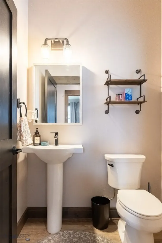 100 Colony Manhattan MT 59741