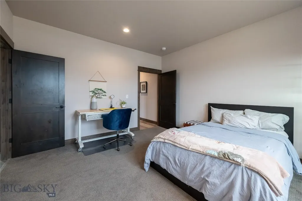 100 Colony Manhattan MT 59741