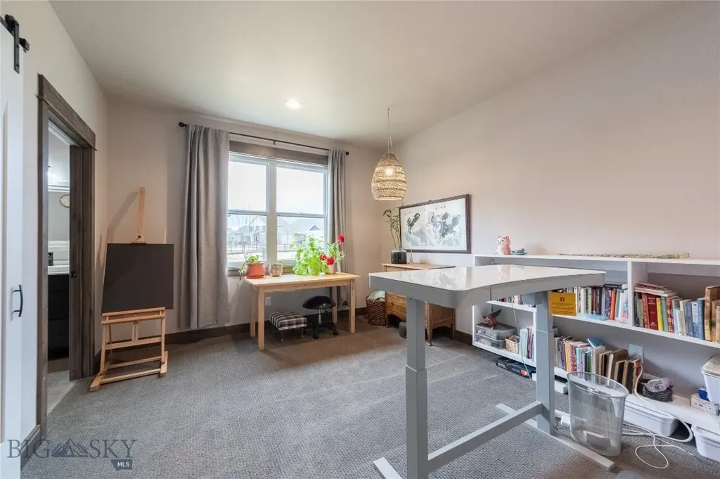 100 Colony Manhattan MT 59741
