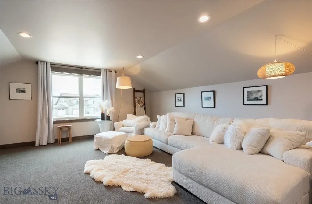 100 Colony Manhattan MT 59741