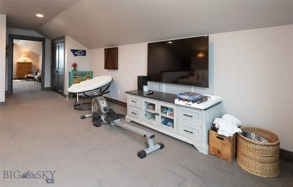100 Colony Manhattan MT 59741