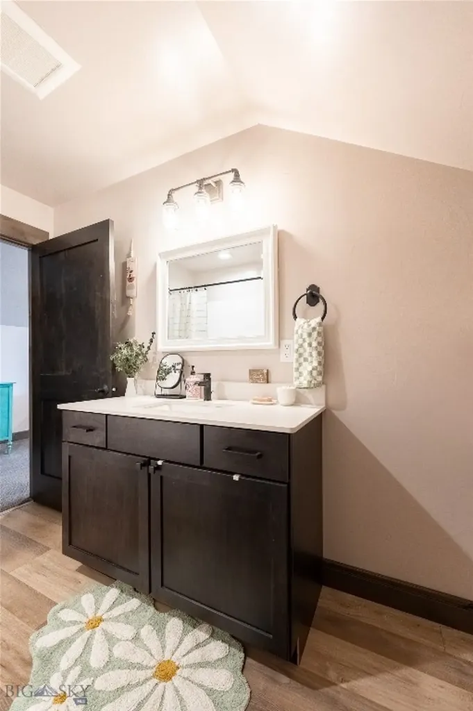 100 Colony Manhattan MT 59741